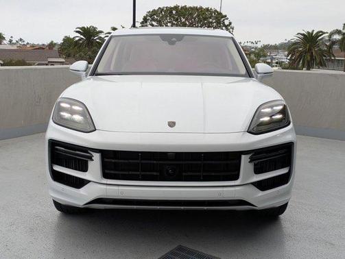 2026 Porsche Cayenne Turbo