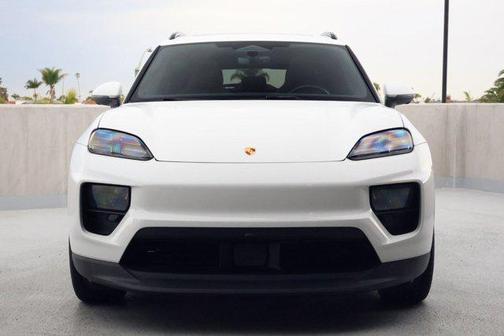 2024 Porsche Macan 4