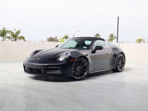 Jet Black Metallic 2023 Porsche 911 Targa 4