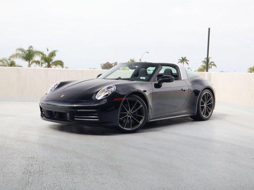Jet Black Metallic 2023 Porsche 911 Targa 4