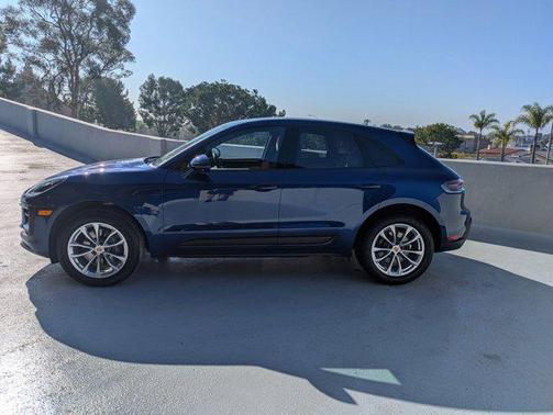 2024 Porsche Macan AWD
