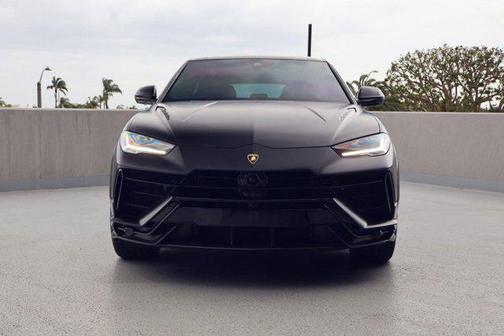 2024 Lamborghini Urus Performante