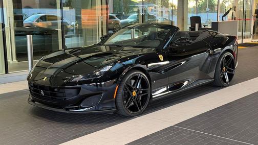 Nero 2020 Ferrari Portofino Base