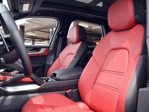 Chalk 2026 Porsche Cayenne Cayenne