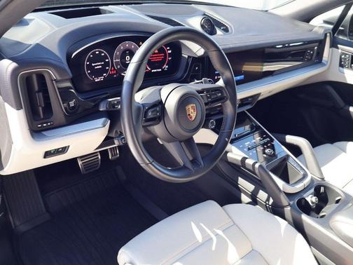 Quartzite Grey Metallic 2024 Porsche Cayenne S