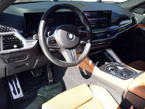 2024 BMW X6 xDrive40i