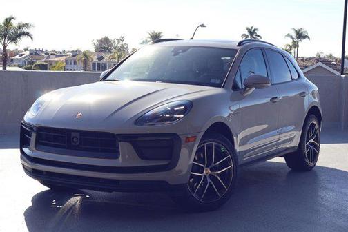 2026 Porsche Macan AWD