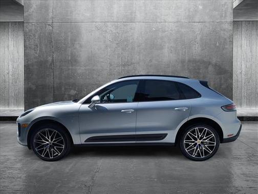 2024 Porsche Macan Base