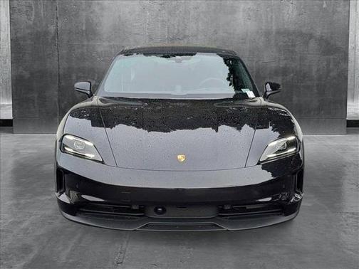 2025 Porsche Taycan RWD