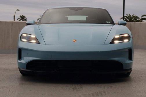 2025 Porsche Taycan RWD