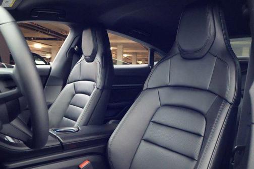 2025 Porsche Taycan RWD