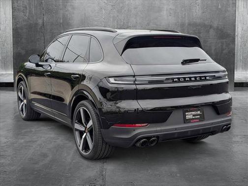 2024 Porsche Cayenne AWD