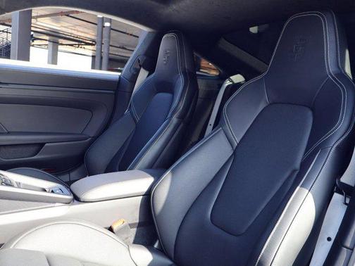 2024 Porsche 911 Carrera GTS