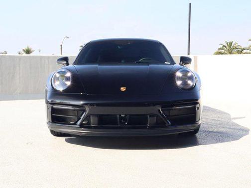 2024 Porsche 911 Carrera GTS