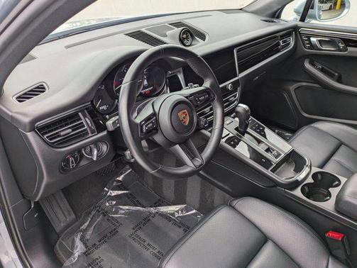 2024 Porsche Macan AWD