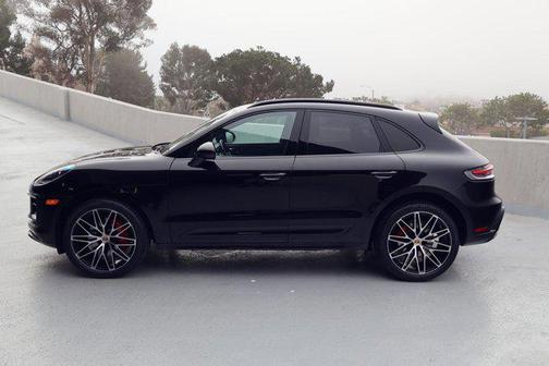 2022 Porsche Macan S