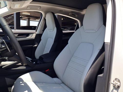 Chalk 2026 Porsche Cayenne S