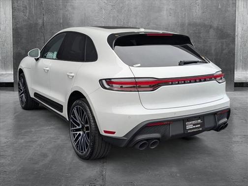 2024 Porsche Macan Base