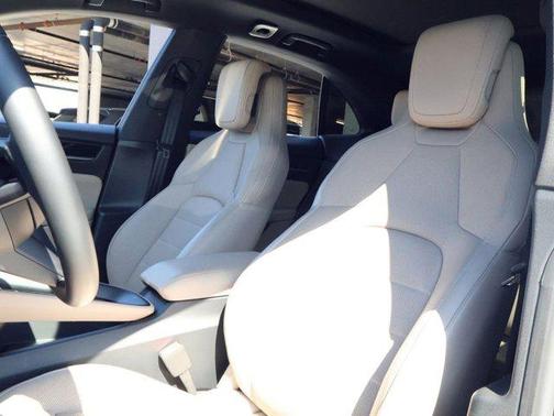 2024 Porsche Macan 4