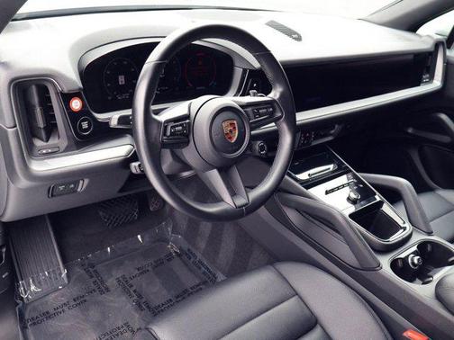 White 2024 Porsche Cayenne Cayenne