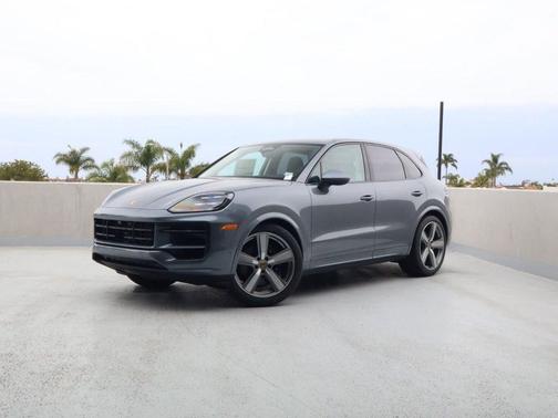Vanadium Grey Metallic 2026 Porsche Cayenne Cayenne