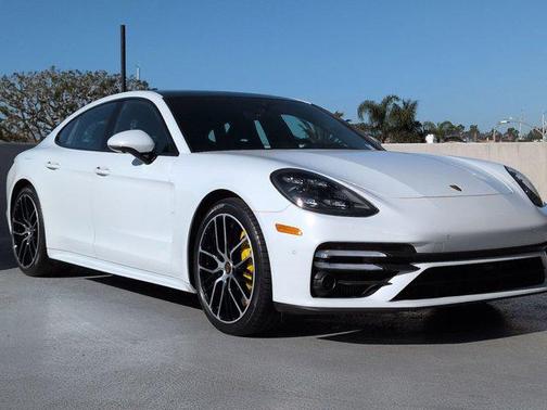 2023 Porsche Panamera Turbo S