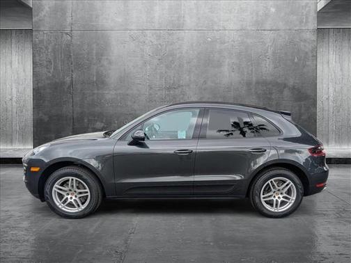 2018 Porsche Macan Base
