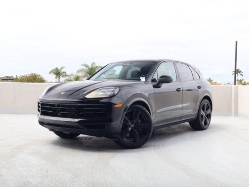Chromite Black Metallic 2026 Porsche Cayenne Cayenne