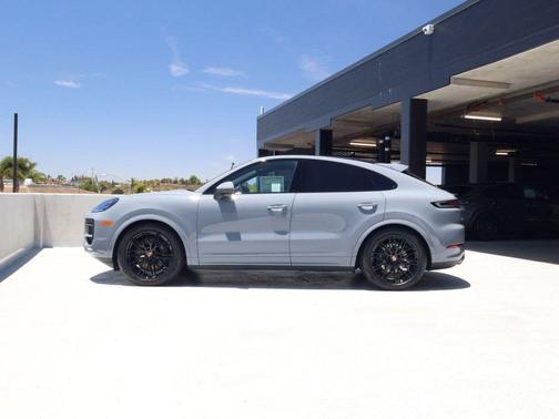 Arctic Grey 2026 Porsche Cayenne Cayenne