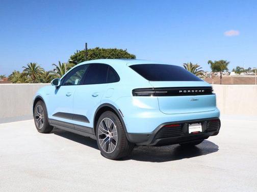 Frozen Blue Metallic 2026 Porsche Macan Macan Electric