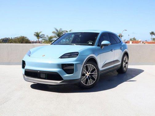 Frozen Blue Metallic 2026 Porsche Macan Macan Electric