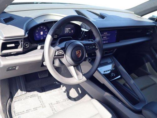 Frozen Blue Metallic 2026 Porsche Macan Macan Electric