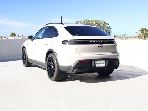 2026 Porsche Macan Electric