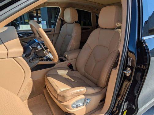 2016 Porsche Macan S