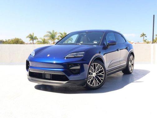 Gentian Blue Metallic 2025 Porsche Macan Macan Electric