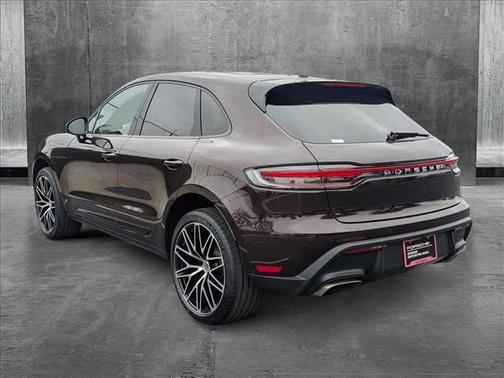 2024 Porsche Macan Base