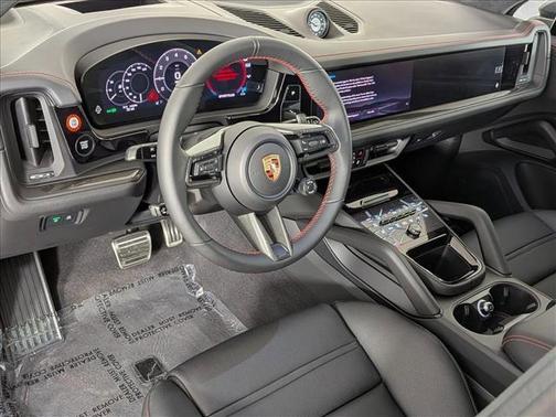 2026 Porsche Cayenne GTS