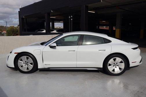 2022 Porsche Taycan RWD