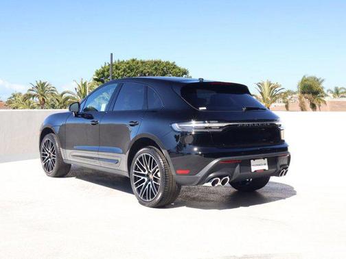 2026 Porsche Macan Macan