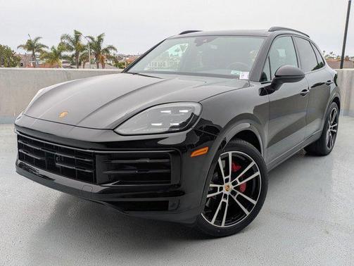 2024 Porsche Cayenne S