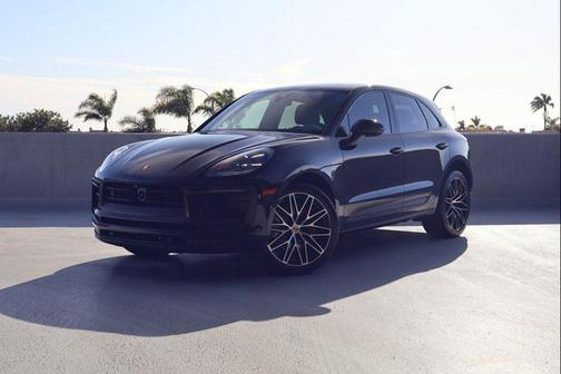 Black 2023 Porsche Macan Macan