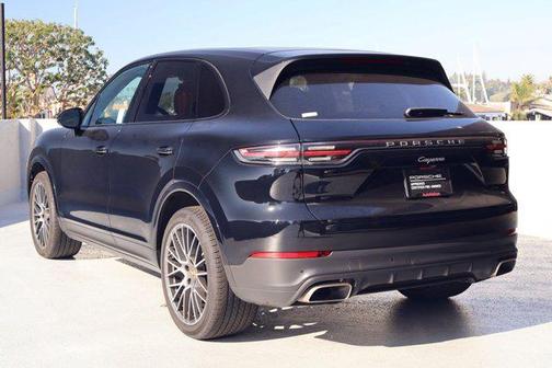 2022 Porsche Cayenne Cayenne
