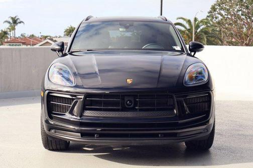 2022 Porsche Macan S
