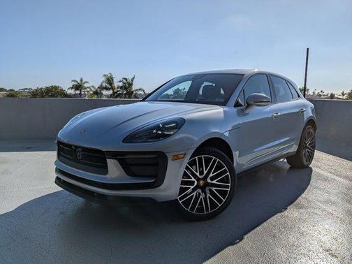 2025 Porsche Macan AWD