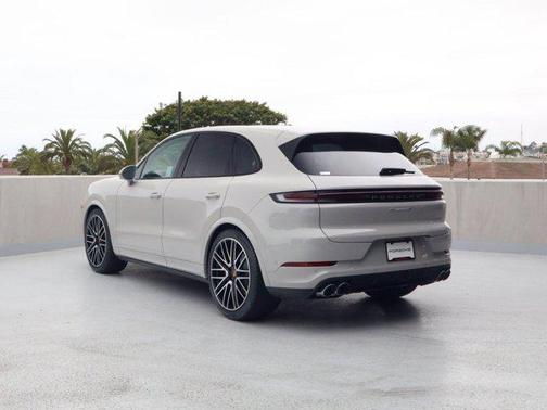 Chalk 2026 Porsche Cayenne S