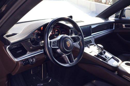 2018 Porsche Panamera 4S