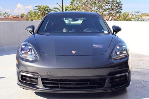 2018 Porsche Panamera 4S