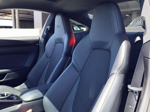 Gentian Blue Metallic 2024 Porsche 911 Carrera