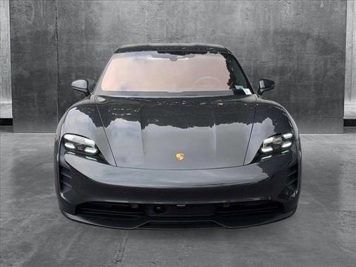 2022 Porsche Taycan GTS