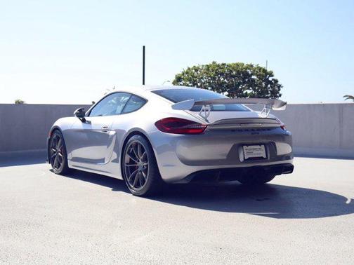2016 Porsche Cayman GT4